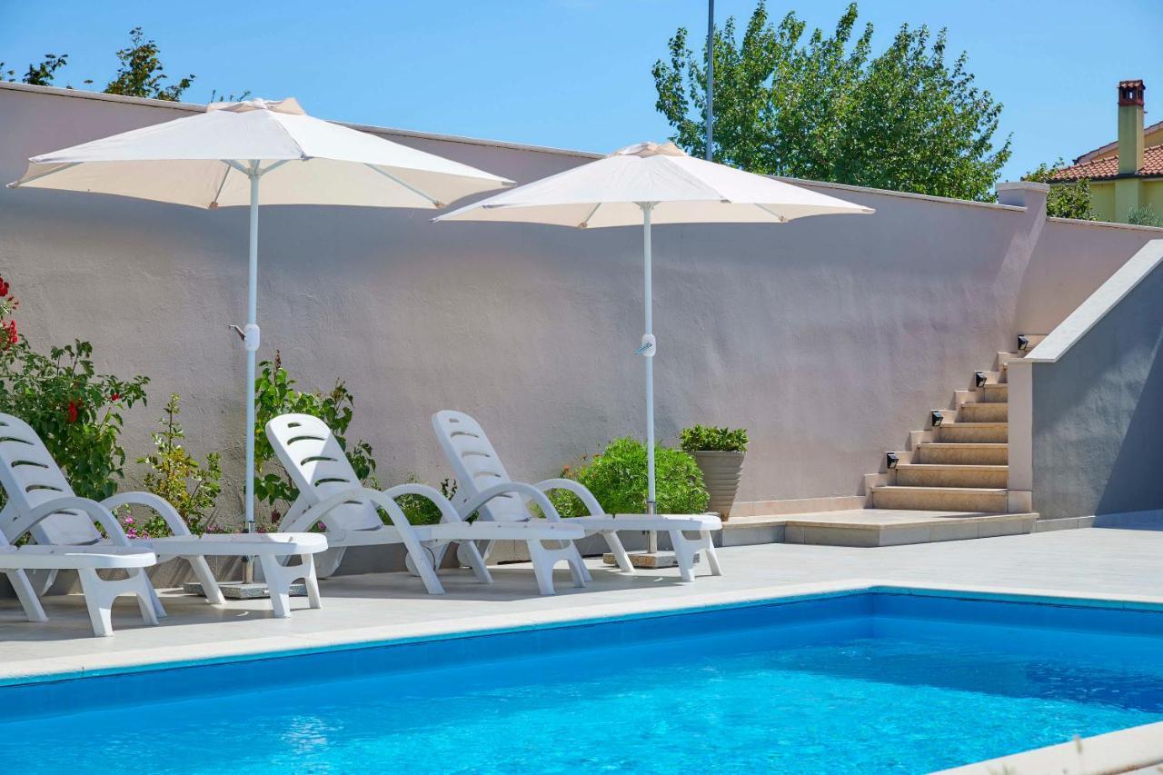 Holiday House Emma Burići Extérieur photo