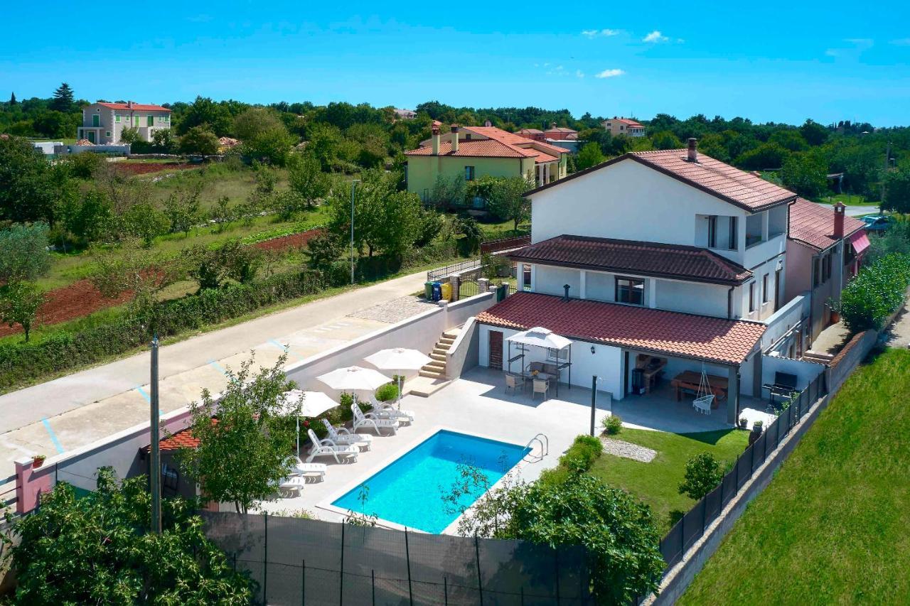 Holiday House Emma Burići Extérieur photo