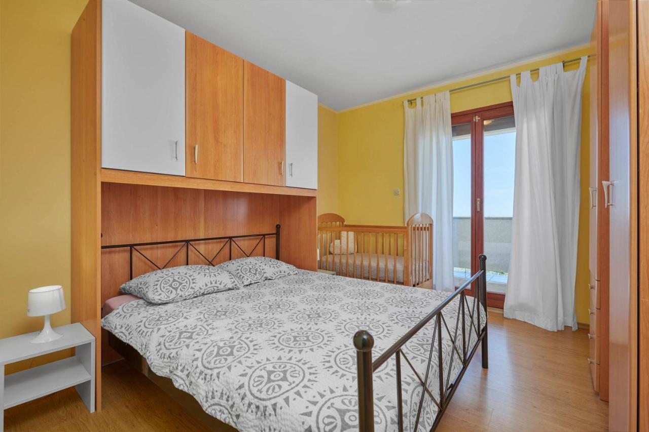 Holiday House Emma Burići Extérieur photo