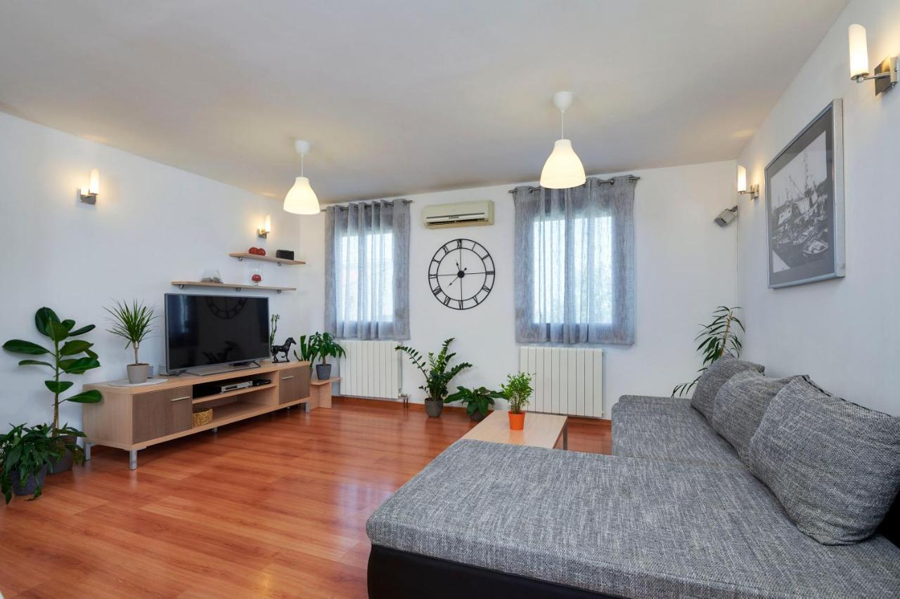 Holiday House Emma Burići Extérieur photo